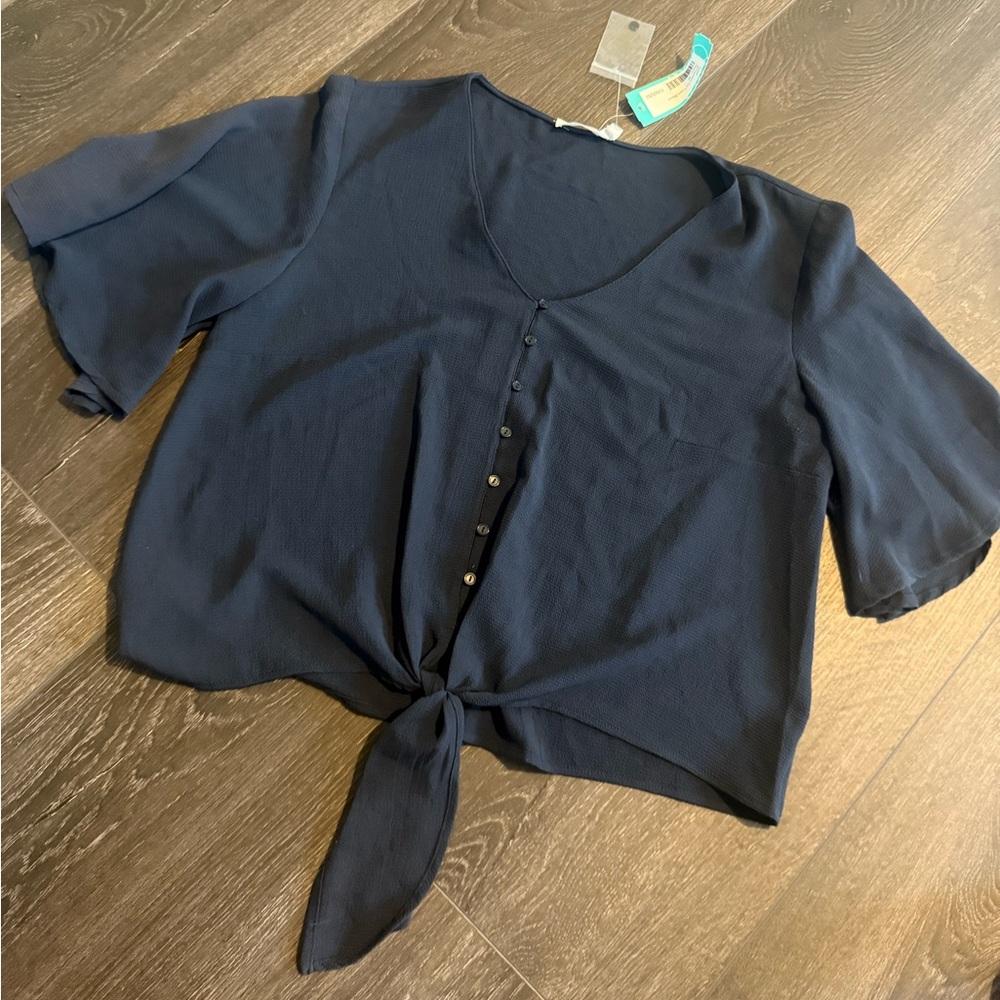 NWT LUSH x Stitchfix Krisantha Tie Front Blouse - Navy, Medium - Picture 2 of 8